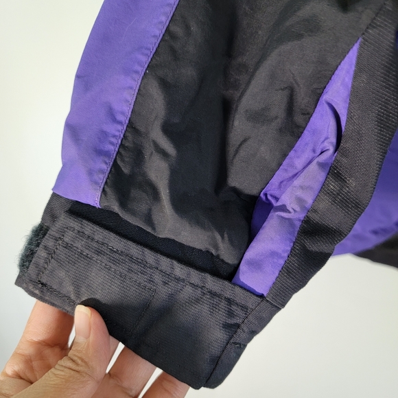 Mountain Hardware Conduit Purple Hooded Vented Rain Jacket Sz 12 Outdoor Nylon - Picture 7 of 12